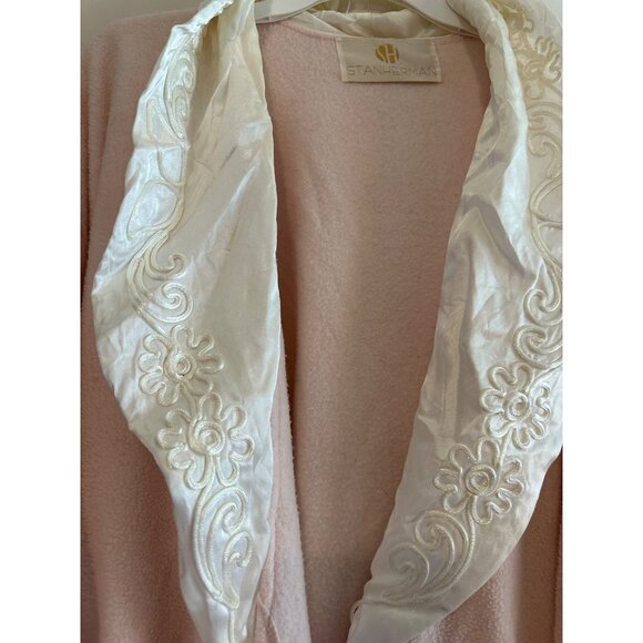 VTG Stan Herman Womens Soft fleece Pink Robe Embroidered Satin Trim Tradwife - Picture 7 of 13
